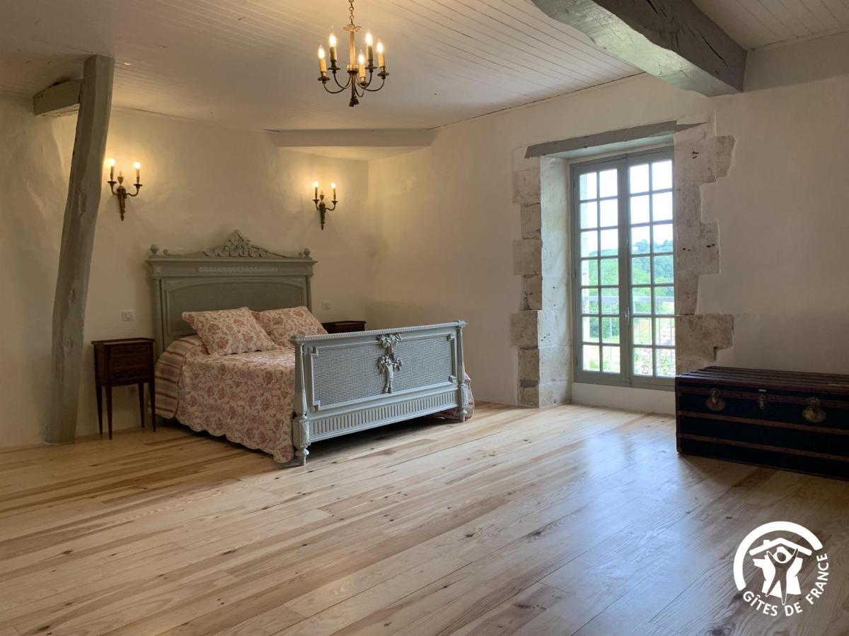 Chateau De Gardes Bed and Breakfast Castin Eksteriør billede