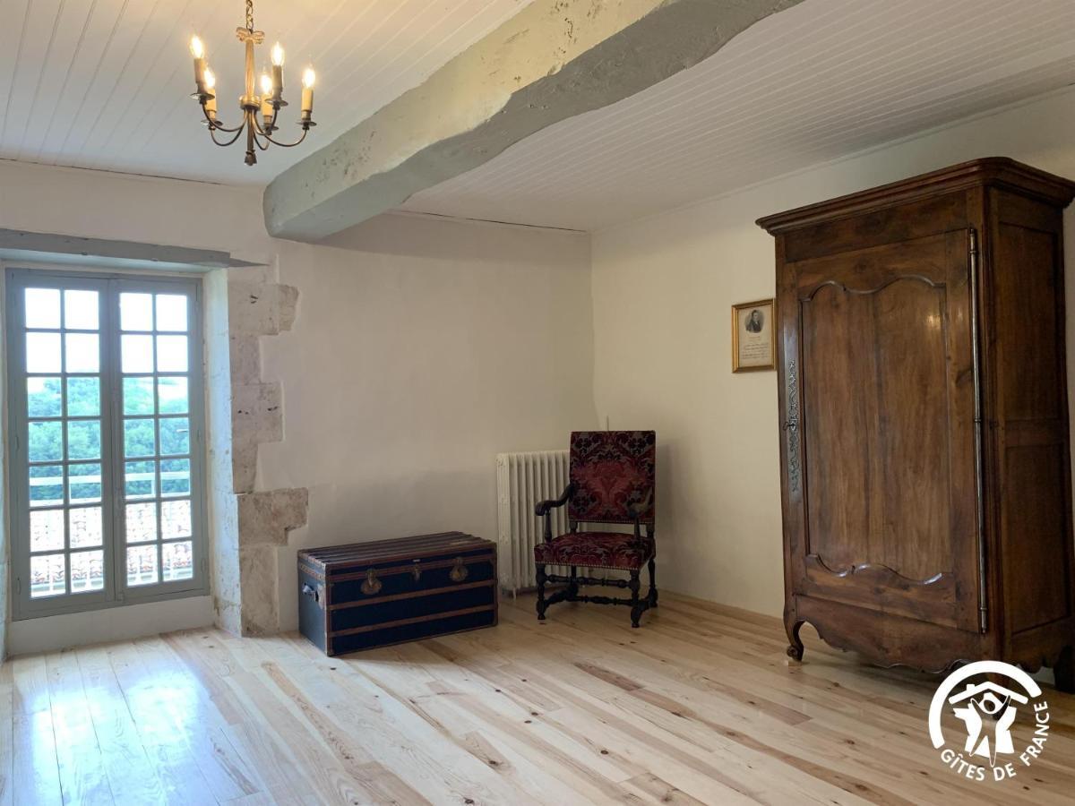 Chateau De Gardes Bed and Breakfast Castin Eksteriør billede